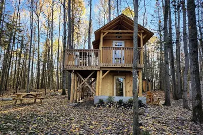 Image de Unique Tree House Perfect for Families with Bbq in Callander, Ontario