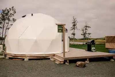 Image de Cozy Dome Rental in Canada, for Romantic Weekends in Nature in Nova Scotia