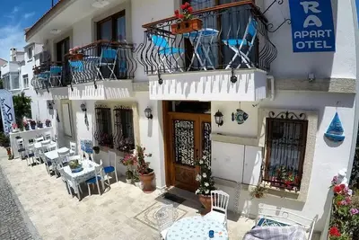 Image de Lara Apart