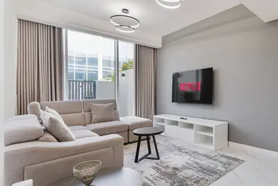 Image de Chic 2-Bed Villa Near Global Village Dubai