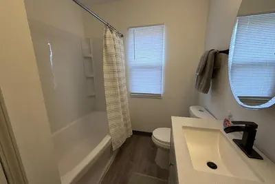 Image de Home Near Toll Road/Bp/Hospitals 2 Bedroom