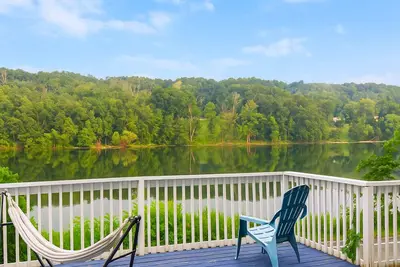 Image de New! 3brmonroelakes - StayShores