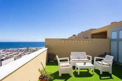 Image de Lovely seaview apartment. Swimming pool & parking.