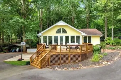 Image de Charming 4-bedroom house with Ac in peaceful Bracey