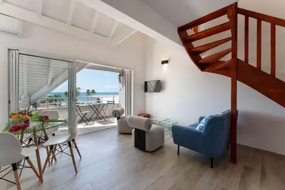 Image de Terre Indigo, Sainte Anne bourg, vue mer, neuf