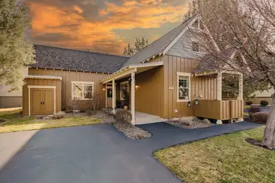 Image de Sagewood at Eagle Crest | Hot Tub | Golf