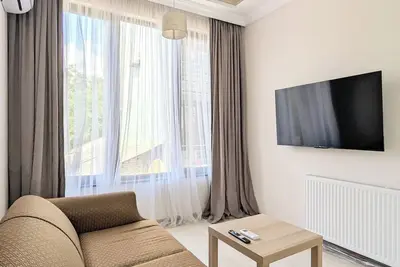 Peaceful Mountain View Studio