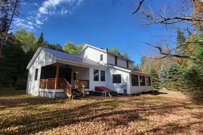 Image de Welcoming 5-bedroom house in Malone perfect for family stays