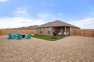 Image de Entertainer's Dream Home Near Ttu - Big Yard + Gym + Fast Wifi / Game Day House