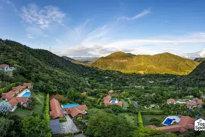 Image de Lindo TopSpot® en la cima de Entrepuentes-Apulo!
