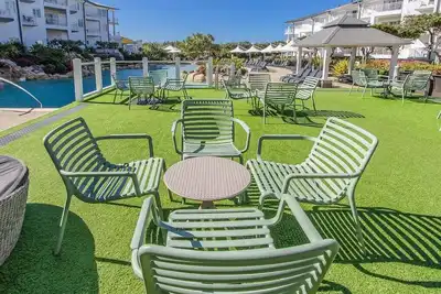 Image de The Pool Resort Kingscliff - Two Bedroom (4104/4105) ground floor with pool view - Holiday Management Co.