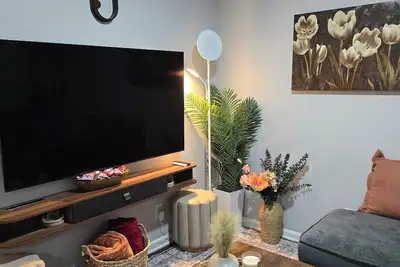 Image de Adorable 2-bedroom Spacious Two King Bed