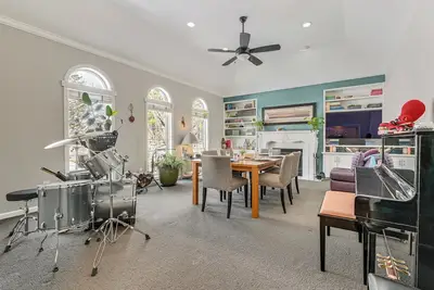 Image de Endless Fun! Family Home w/ Spacious Yard in Clive