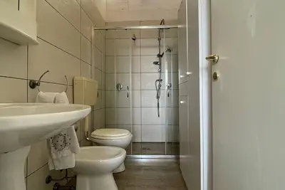 Image de Appartement « La Torretta 2 » avec vue mer, terrasse partagée et climatisation