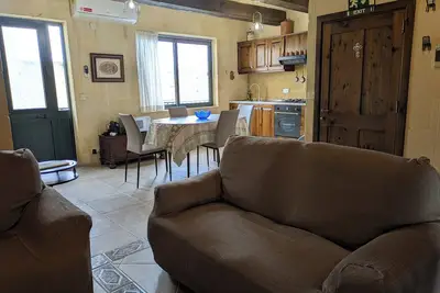 Image de Charming 2-bedroom apartment with Ac in Ghajnsielem Gozo