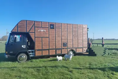 Image de Gigi'S Horsebox, romantic, with a garden in Broadway