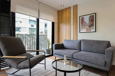 Image de w* | Engaging 2br Retreat w/ Balcony in Miraflores