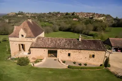 Image de Maison de campagne « Le Manoir du Colombier » avec piscine privée, terrasse et Wi-Fi