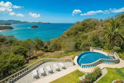 Image de 2br | Luxury Escape with Pool, Balcony & Views