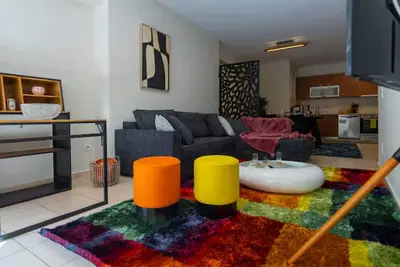 Image de Artistic 2bedroom Luxury Hop to Acropolis