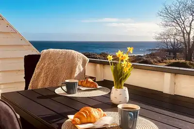 Image de Sea views & cliffs –50 m from the sea in Sandvig.