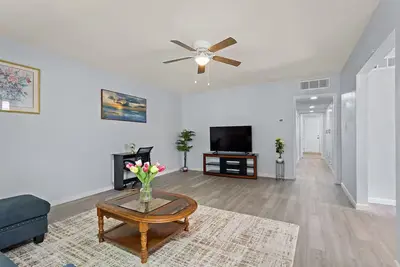 Image de Casa Serena – Central Tucson Gem w/ Fenced Yard