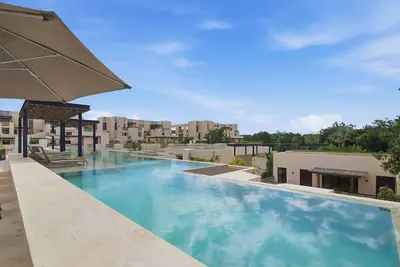 Image de 2br Condo w/ Private Patio in Tulum | by Casago