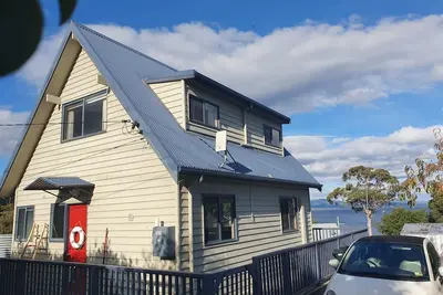 Image de Cosy beach cottage at Verona Sands, hot tub / island views  & dog-friendly beach