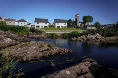 Image de Large detached home in the heart of Sneem to sleep 14 people