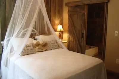 Image de Rocky Creek Cottage ~A charming 2-bedroom country cottage in beautiful Maryville