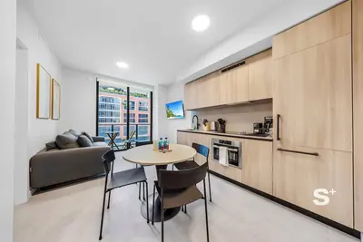 Image de Luxury 1-Br & Den in Miami Central - Pool + Gym