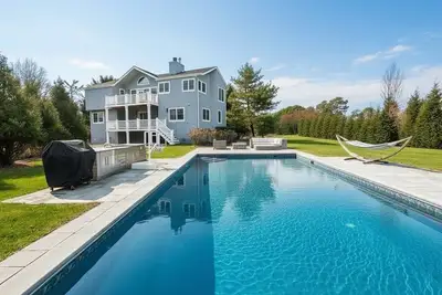 Image de Contemporary Shinnecock Hills Estate with Private pool, Close to Golf. . .