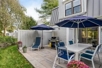 Image de Southampton condo near Shinnecock Hills Golf Club (2026 U. S. Open), with. . .