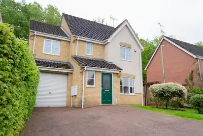 Image de The Forest House-4 bed, 2. 5 bath House w/ Hot Tub!