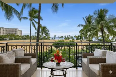 Image de Escape to Paradise: Your Oceanfront Sanctuary at Ko Olina Beach Villas B301