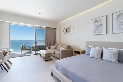 Image de One 903b: Oceanfront Icon of Timeless Luxury at the Newest Resort.