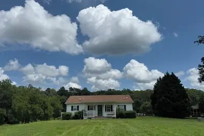 Image de Lake Anna Waterfront Retreat – Private Dock, Stunning Views & Peaceful Escape