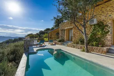Image de Villa Vireon, Divine Mountain and Nature Views, Private Infinity Pool, .