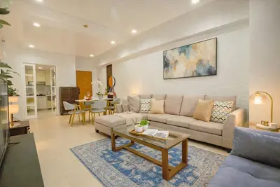 Image de New! Comfortable 2br in Central Bgc w/ Fast WiFi