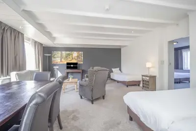 Image de Rest & Recharge: Scenic Retreat Near Loonse and Drunense Duinen National Park