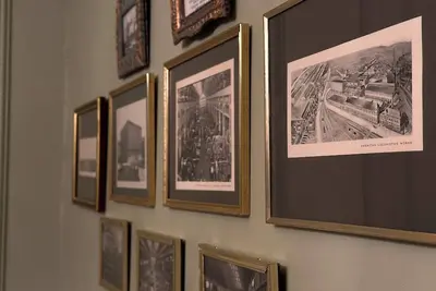 Image de Beautiful Moody Victorian Duplex in Rotterdam