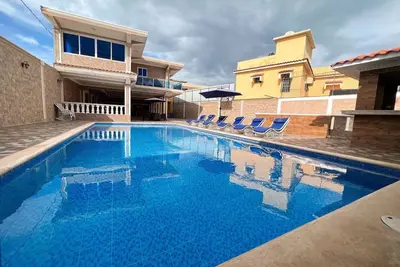 Image de 10 minutes from santo Domingo Airport, room 3 hotel villas nube