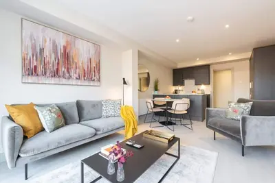 Image de Stylish 2br City Retreat at Montague Street