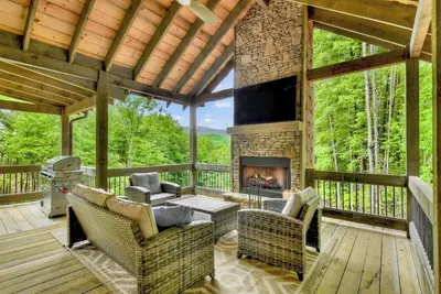 Image de Luxury 3br Cabin w/ Outdoor Living Area & Hot Tub