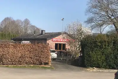 Image de Charming chalet vacation home in the immediate vicinity of the grotto of Han sur Lesse!