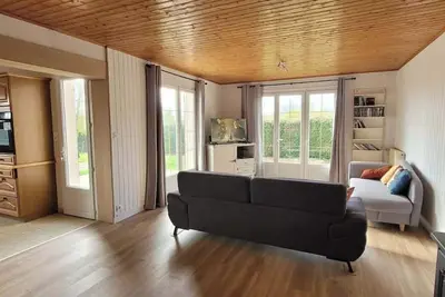 Image de Maison avec un parc de   4100 m2  a 2 km du site du chaos de Piquet au Tablier.