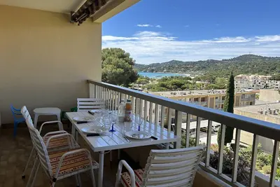 Image de Appartement 2 pièces climatisé, vue mer à Bormes-les-Mimosas