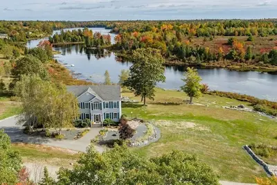 Image de Waterfront + Kayaks | Morancy Pond | Sleeps 14