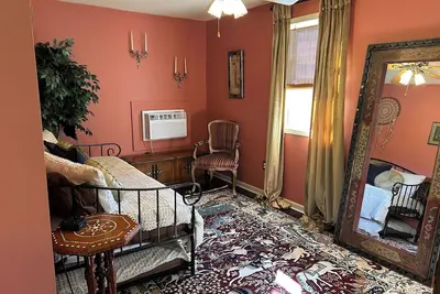 Image de Country Oasis 15 Minutes from Beach Perfect for Bacholorette or Girls Weekend