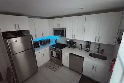 Image de Cozy 1-bedroom townhome in adorable Harrison with Backyard